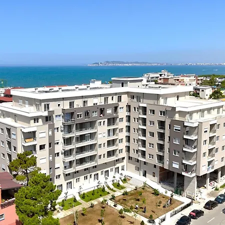 Appartement By The Sea In 094